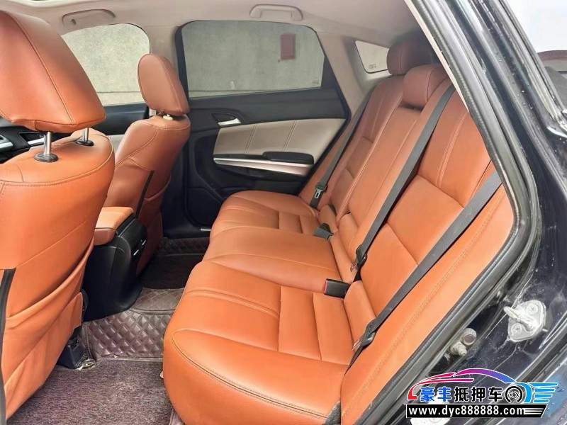 15年本田歌诗图轿车抵押车出售