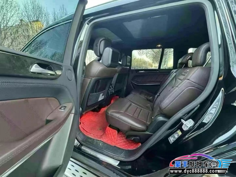 16年奔驰GLS轿车抵押车出售