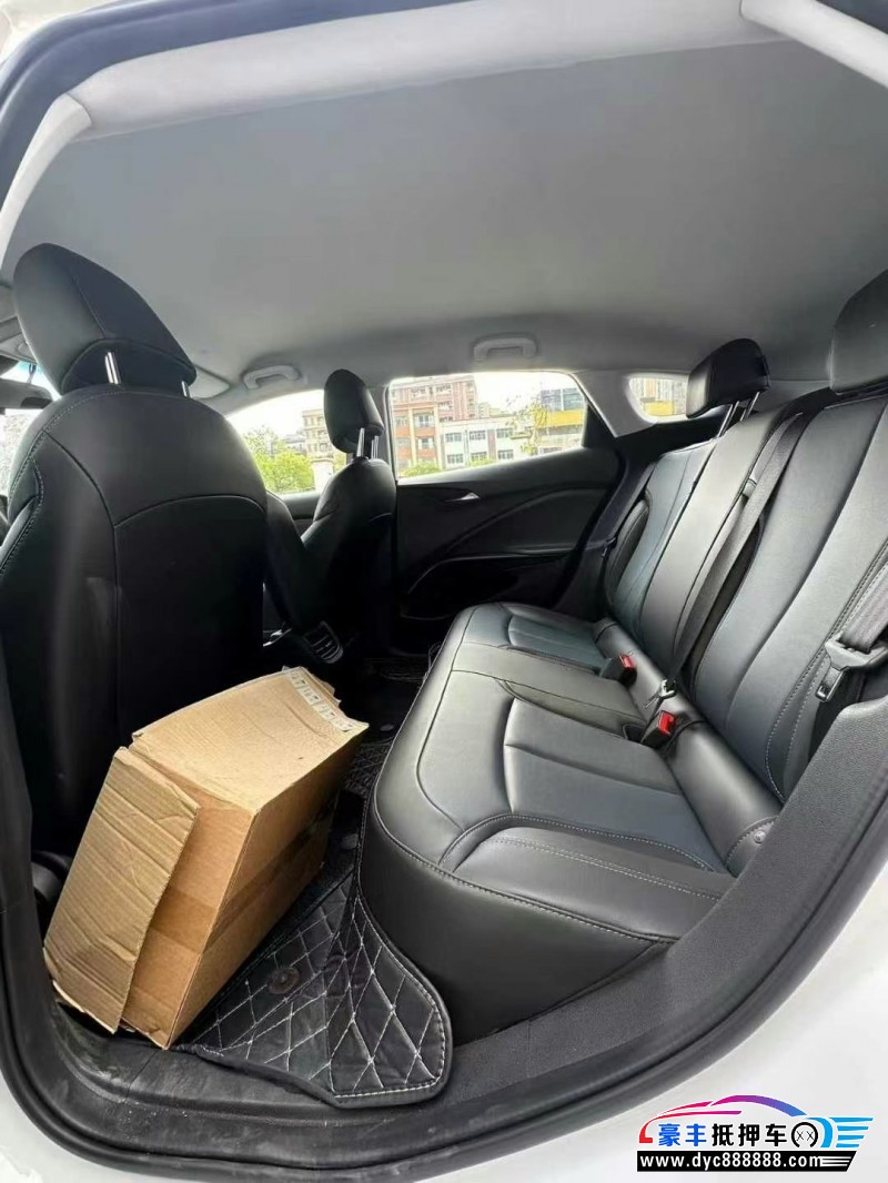 24年别克微蓝轿车抵押车出售