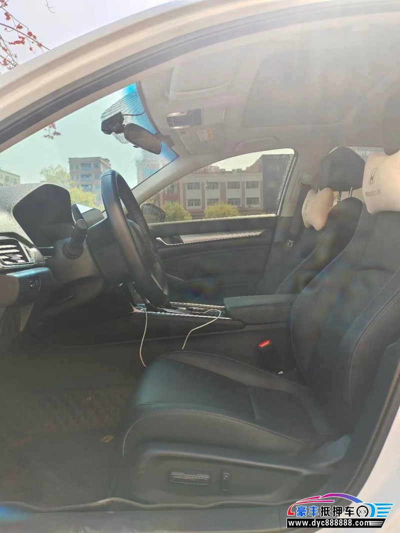 23年本田雅阁轿车抵押车出售