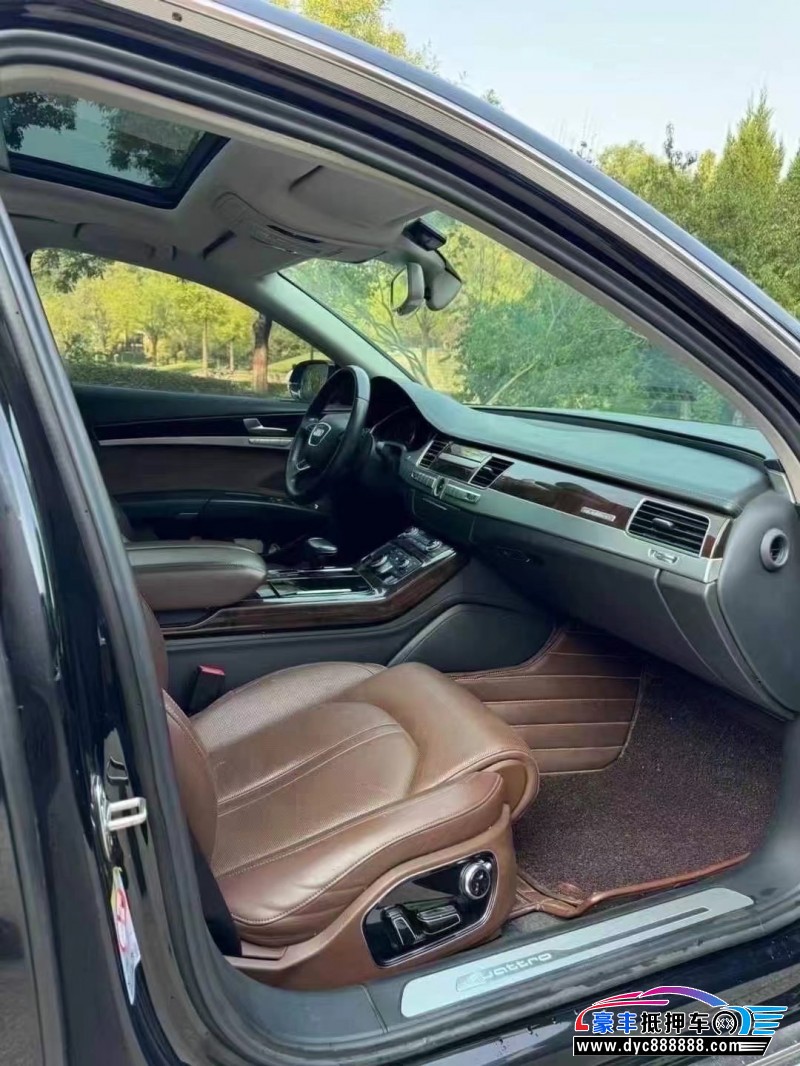 17年奥迪A8L轿车抵押车出售