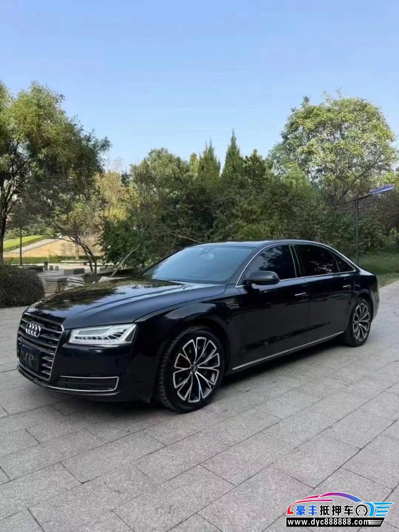 17年奥迪A8L轿车抵押车出售