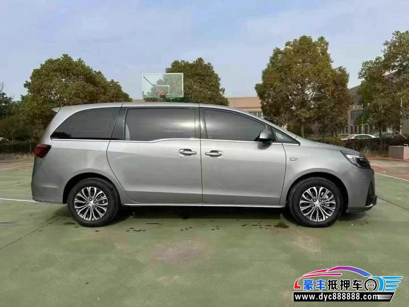 24年别克GL8轿车抵押车出售