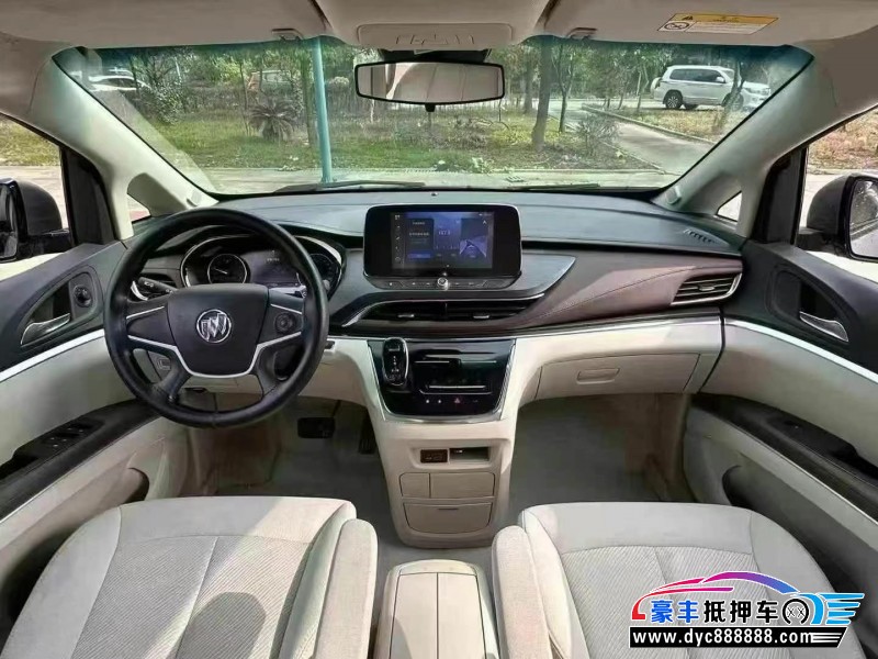 24年别克GL8轿车抵押车出售