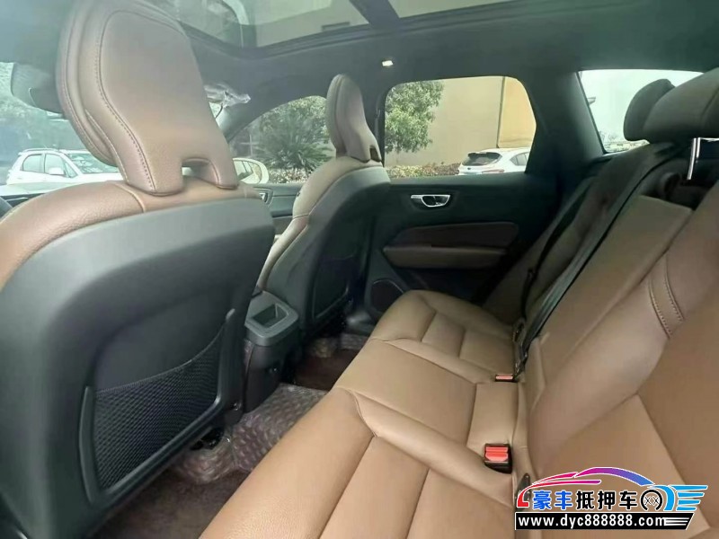 25年沃尔沃XC60轿车抵押车出售