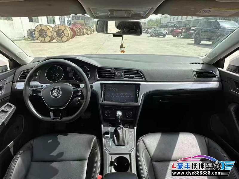 18年大众凌渡轿车抵押车出售