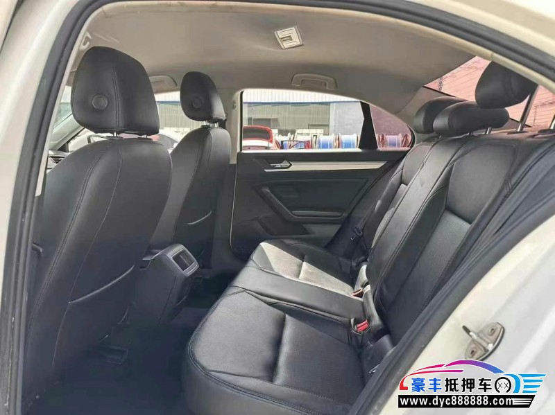 18年大众凌渡轿车抵押车出售