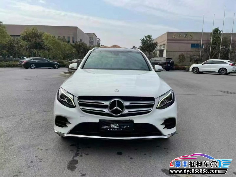 17年奔驰GLC轿车抵押车出售