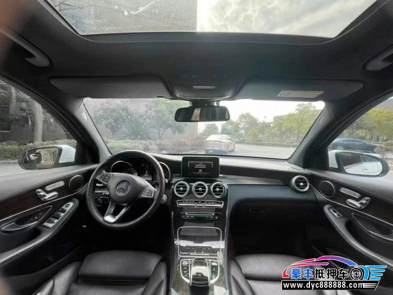 17年奔驰GLC轿车抵押车出售