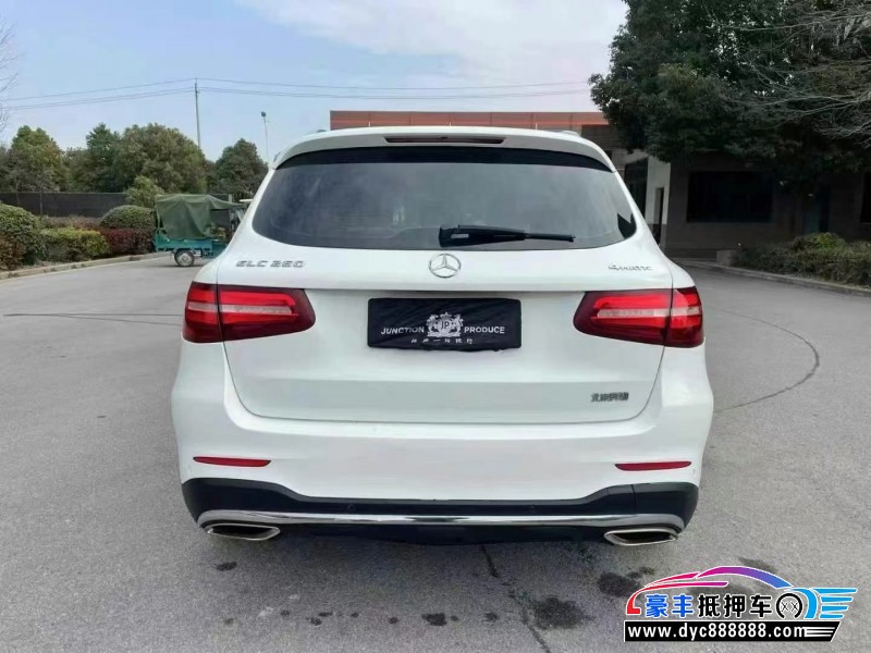 17年奔驰GLC轿车抵押车出售