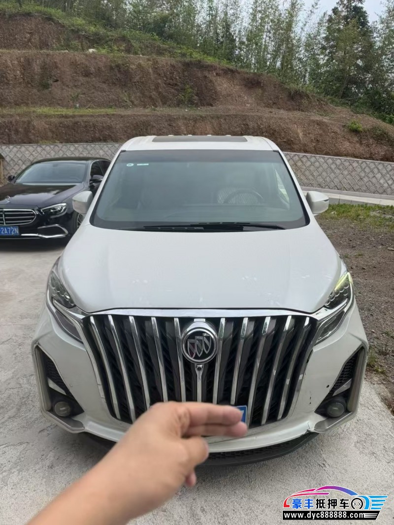 21年别克GL8MPV抵押车出售