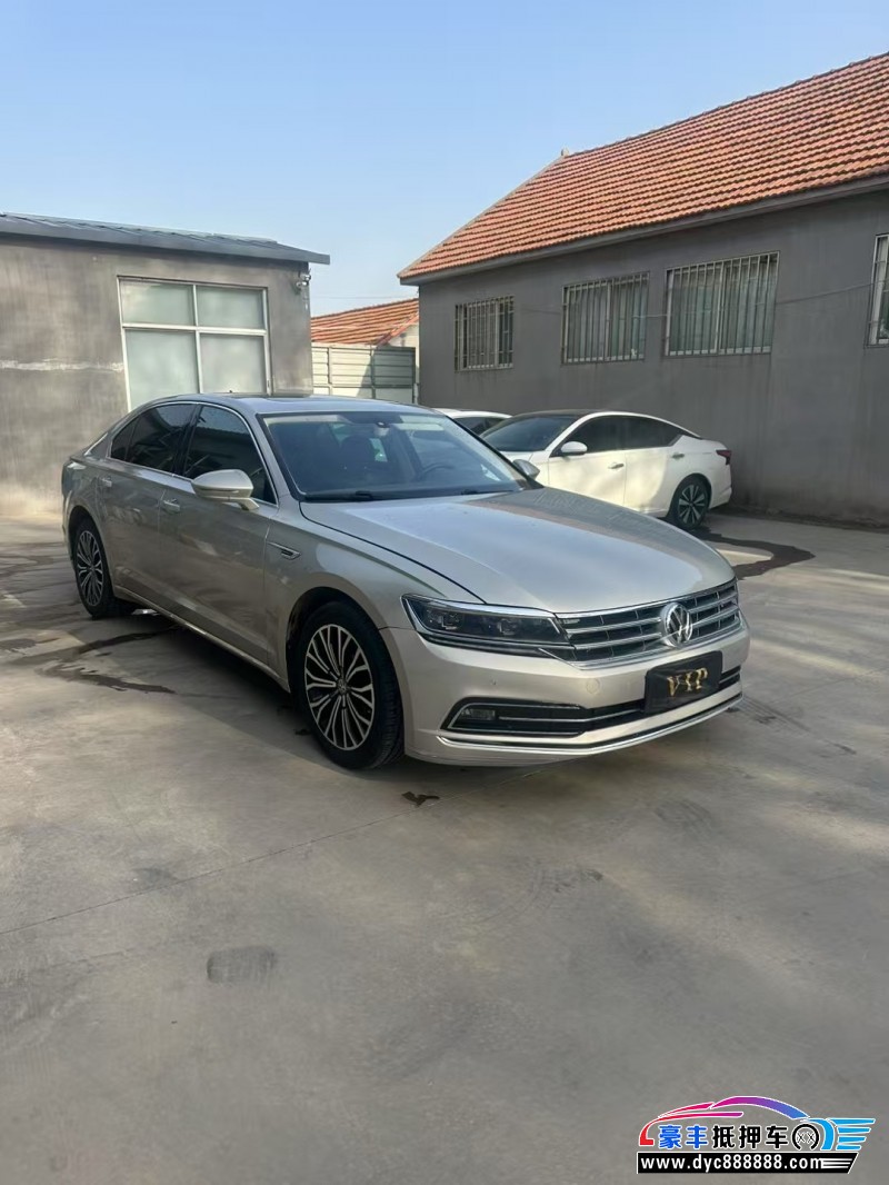 18年大众辉昂轿车抵押车出售