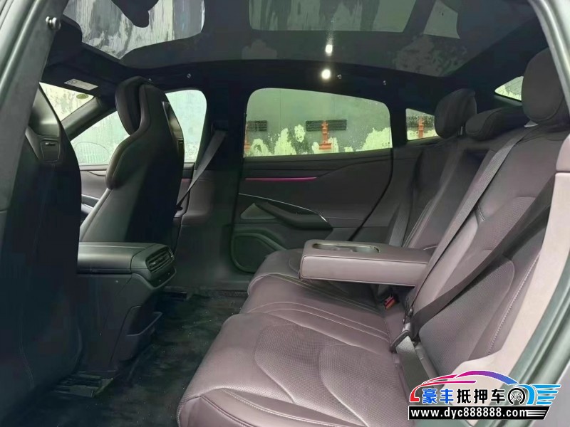 24年小米SU7轿车抵押车出售