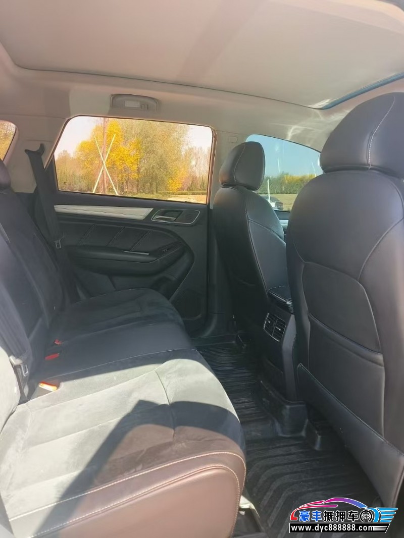 18年荣威RX5新能源轿车抵押车出售