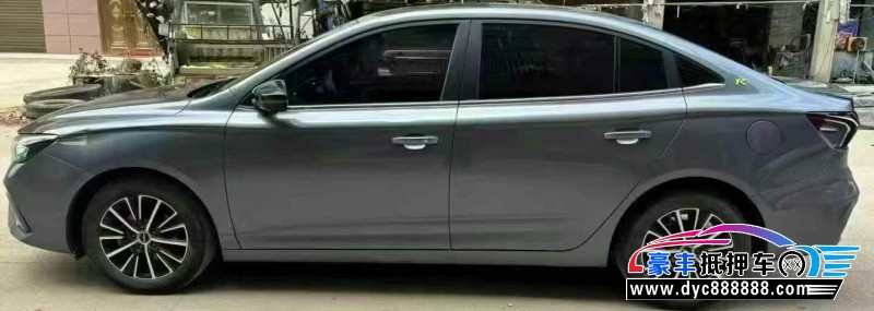 22年荣威i5轿车抵押车出售