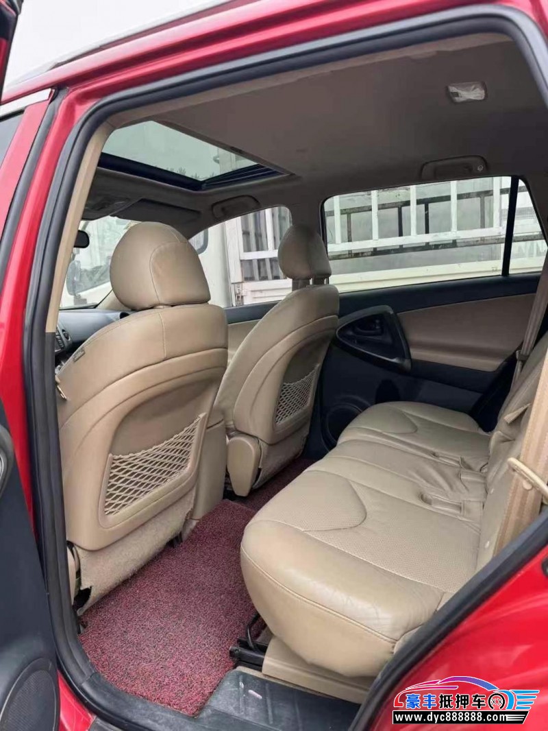 13年丰田RAV4荣放轿车抵押车出售