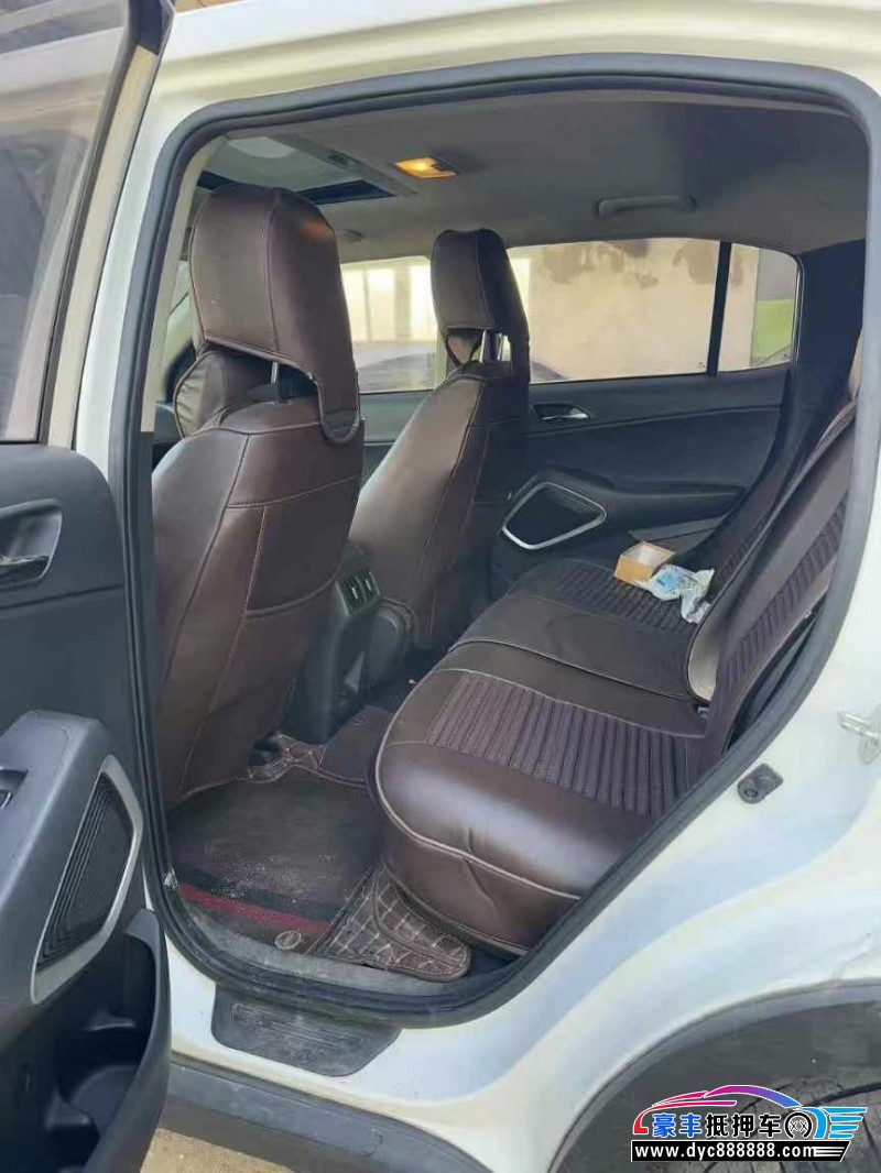 18年现代ix35轿车抵押车出售