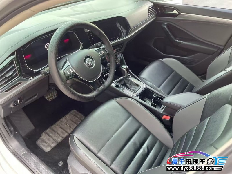 21年大众速腾轿车抵押车出售