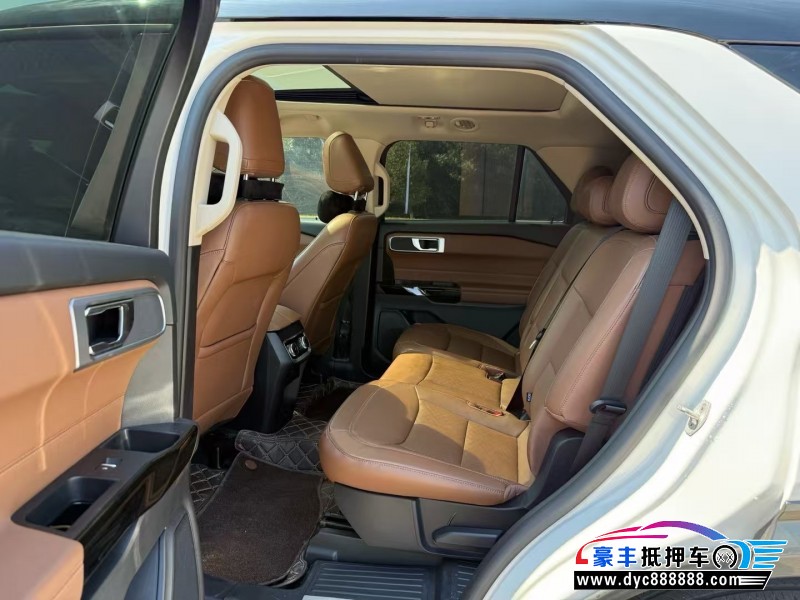 22年福特探险者轿车抵押车出售