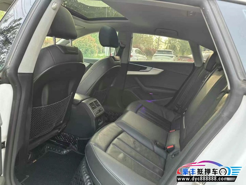 18年奥迪A5轿车抵押车出售