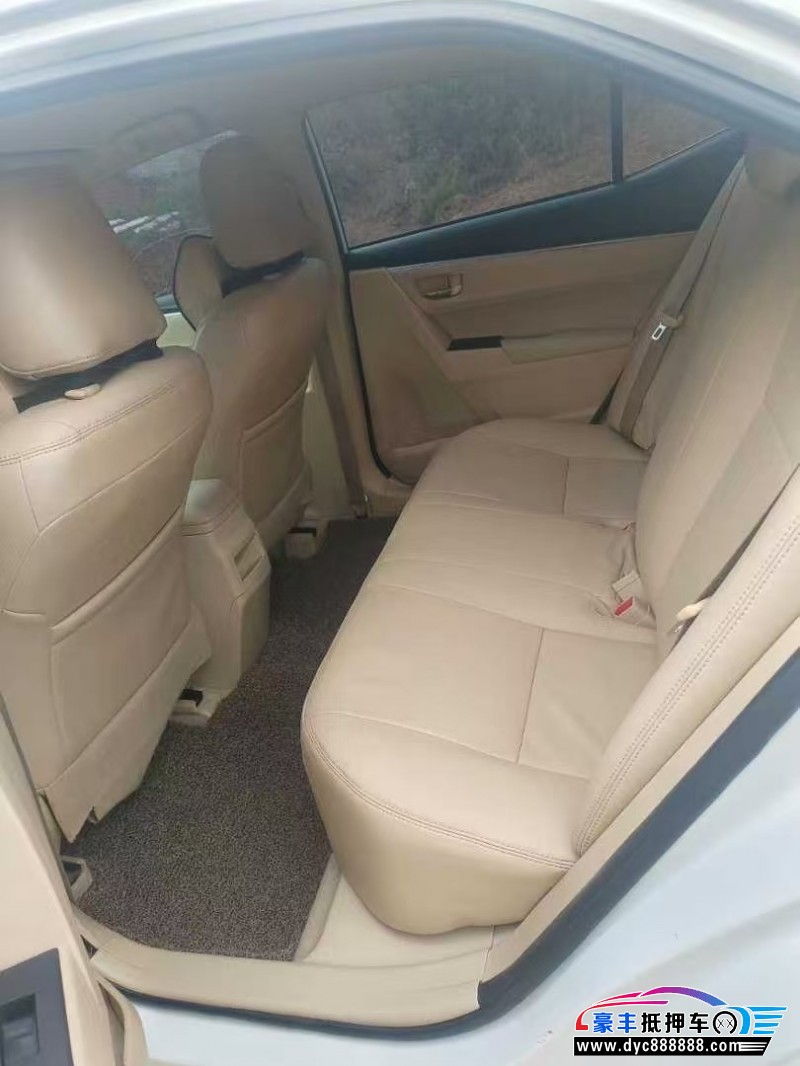 17年丰田卡罗拉轿车抵押车出售