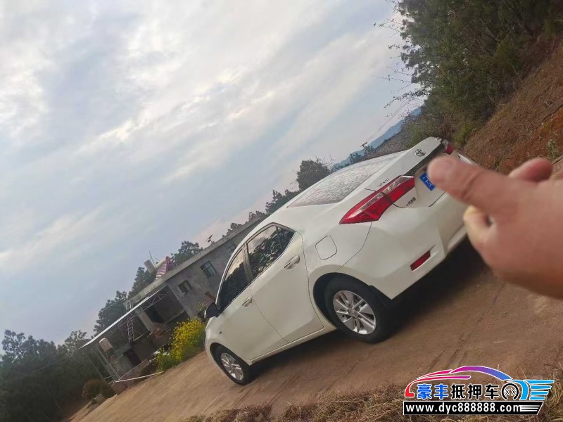 17年丰田卡罗拉轿车抵押车出售