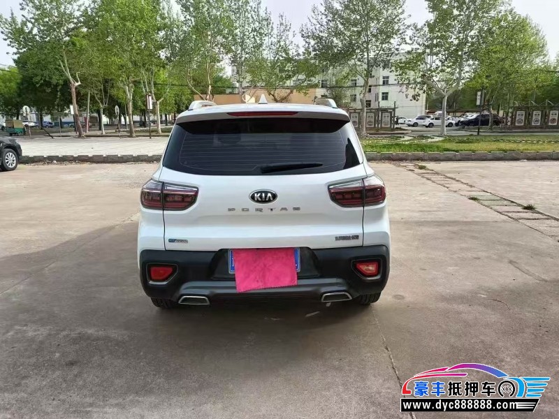 21年起亚智跑轿车抵押车出售