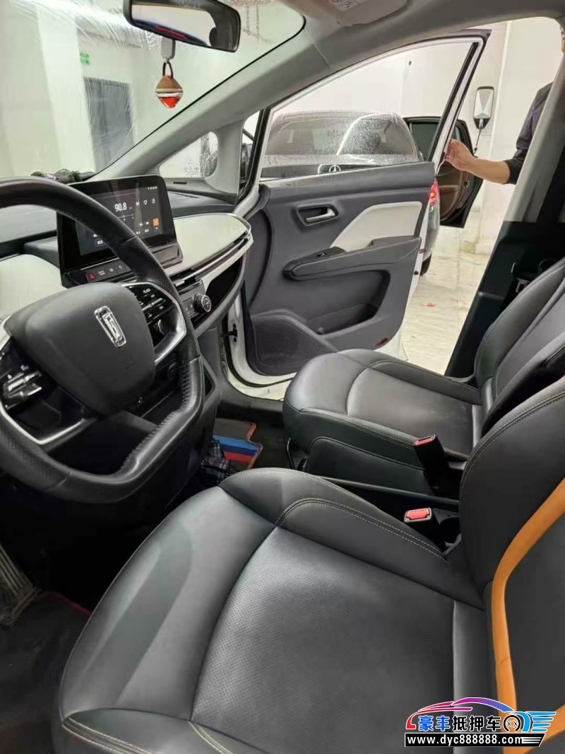 23年奔腾奔腾NAT轿车抵押车出售