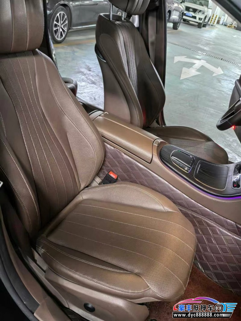 23年奔驰E轿车抵押车出售