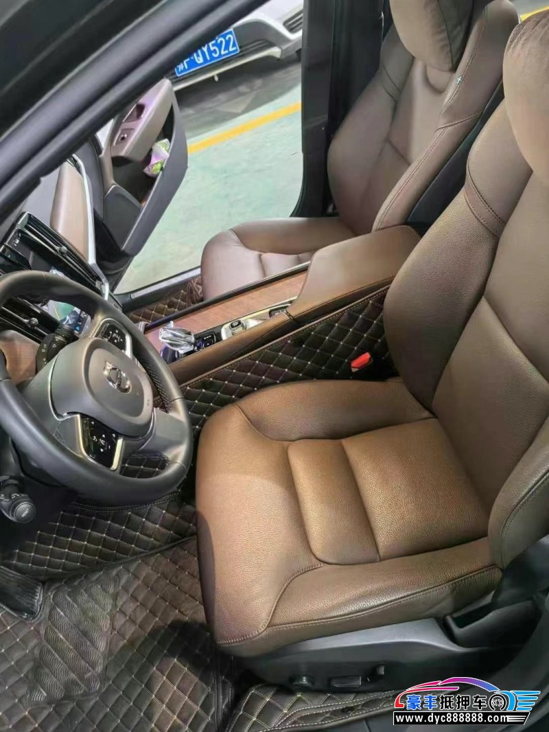 23年沃尔沃S90轿车抵押车出售