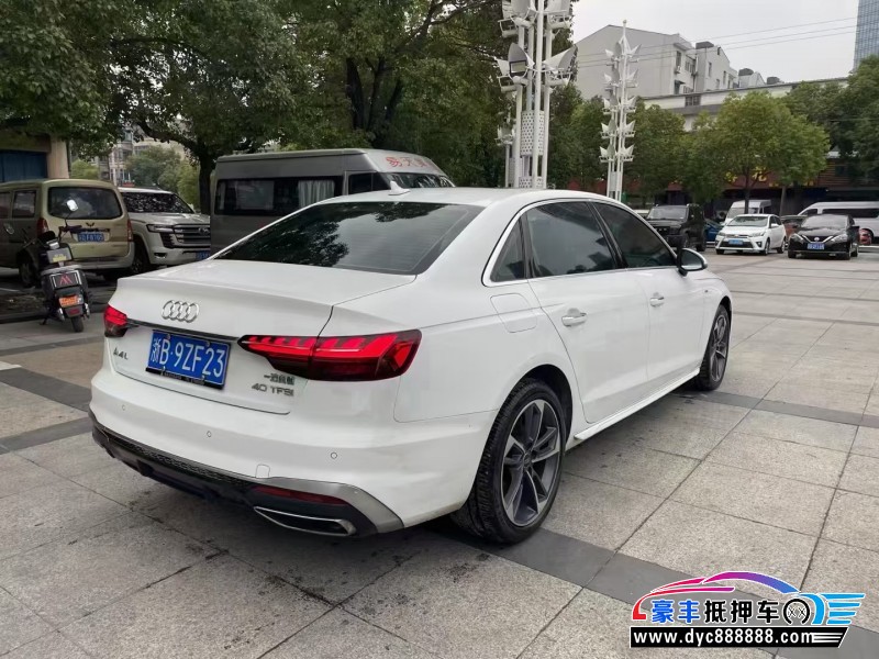 23年奥迪A4轿车抵押车出售