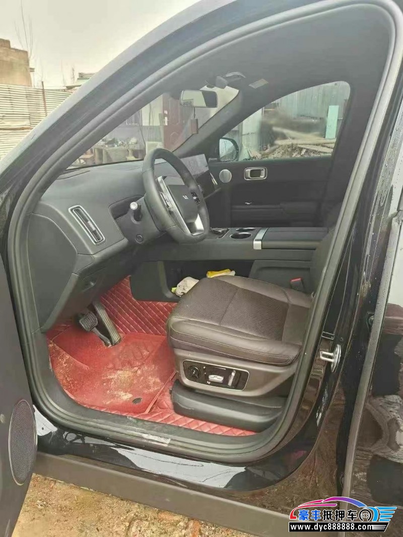 23年理想L8SUV抵押车出售