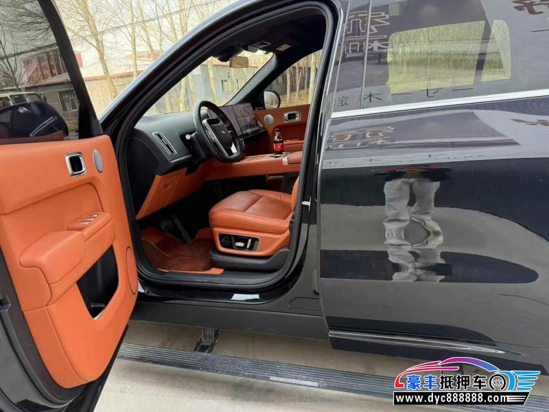 23年理想L8轿车抵押车出售