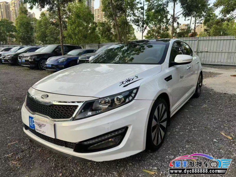 13年起亚K5轿车抵押车出售