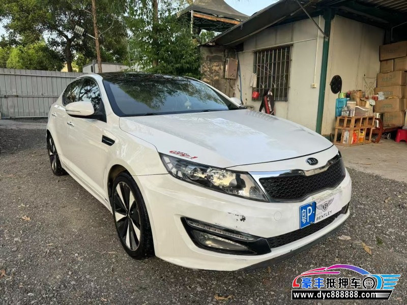 13年起亚K5轿车抵押车出售