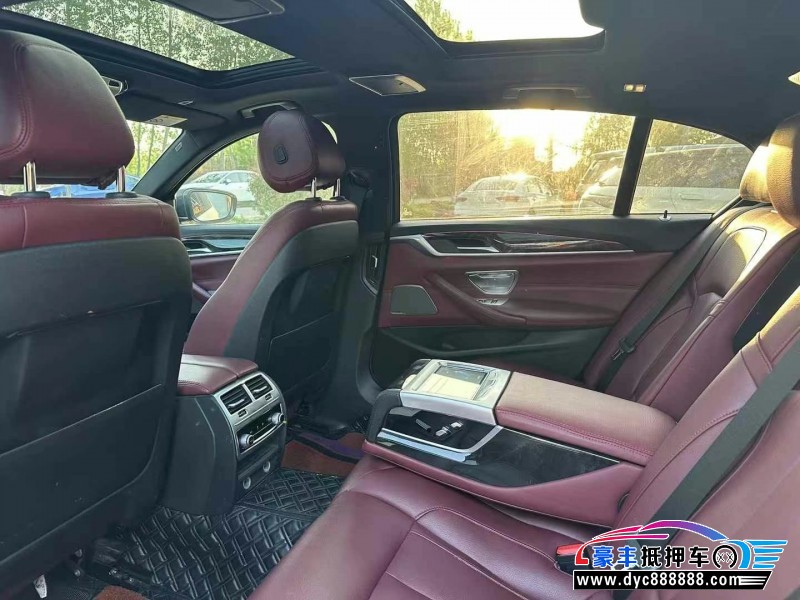 18年宝马5系轿车抵押车出售