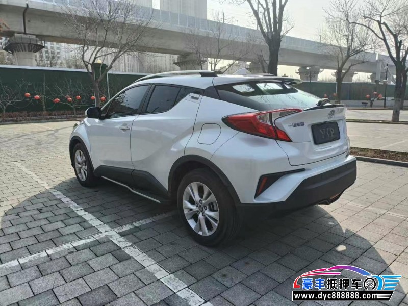 22年丰田奕泽轿车抵押车出售