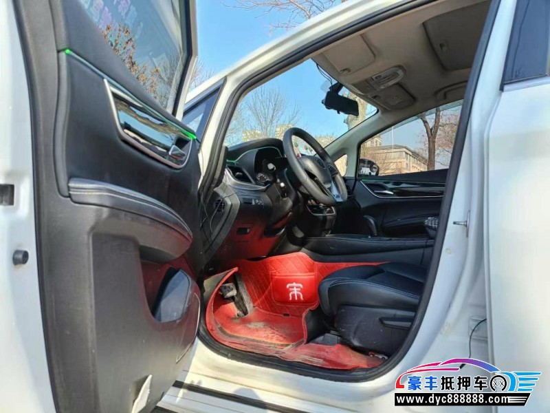 20年比亚迪宋轿车抵押车出售