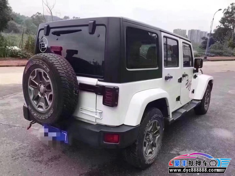 17年Jeep牧马人轿车抵押车出售