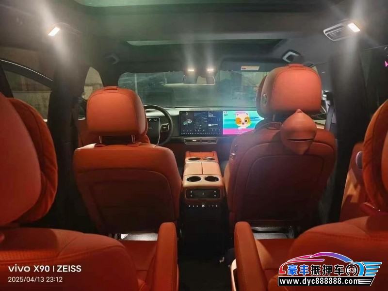 24年理想L8SUV抵押车出售