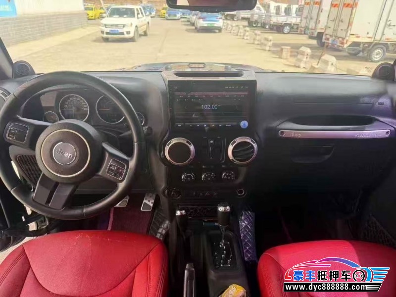 14年Jeep牧马人轿车抵押车出售