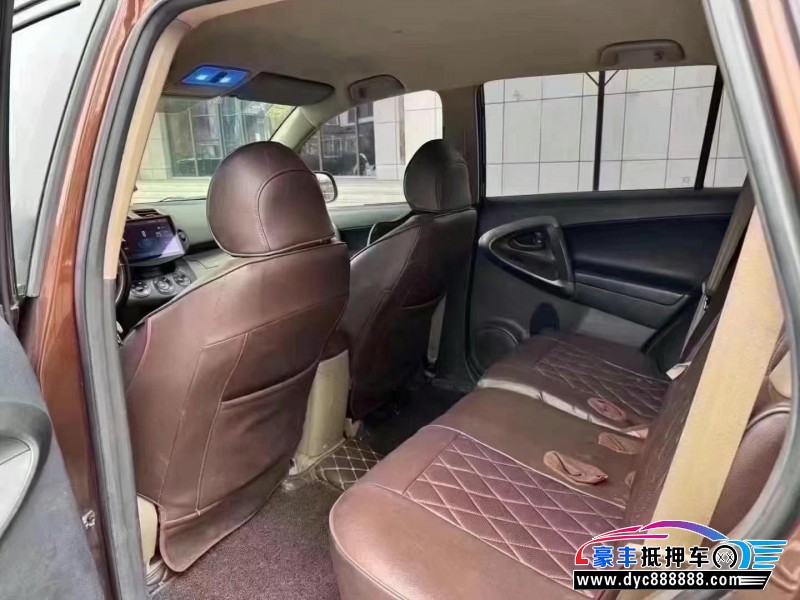 13年丰田RAV4轿车抵押车出售