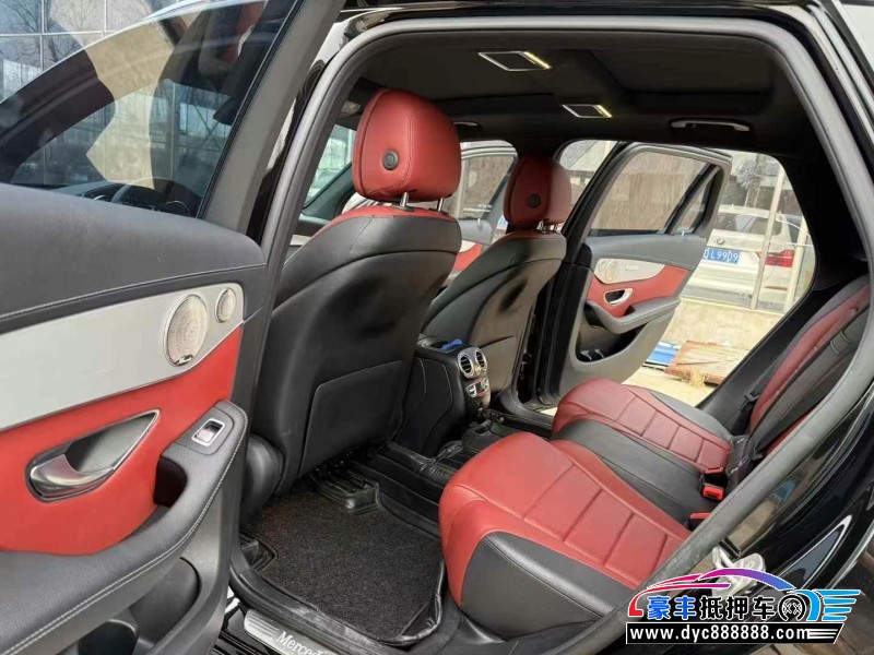 20年奔驰GLC轿车抵押车出售