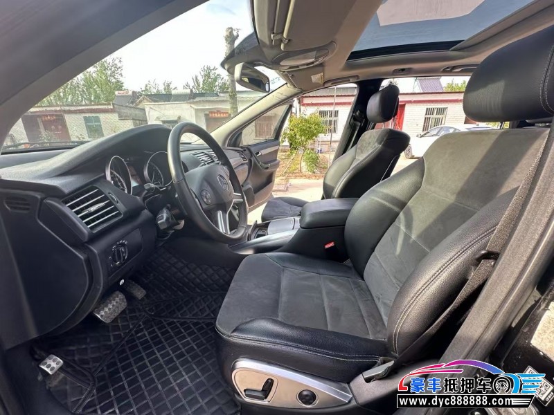 16年奔驰R轿车抵押车出售