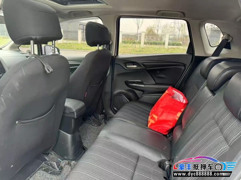 18年本田飞度轿车抵押车出售