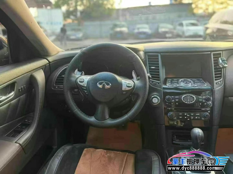 11年英菲尼迪FX35轿车抵押车出售