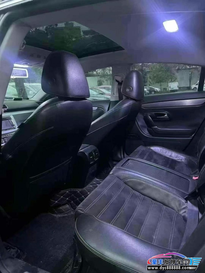 10年大众CC轿车抵押车出售