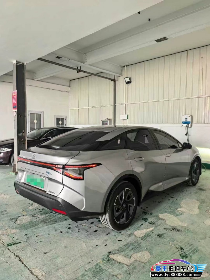 25年丰田BZ3轿车抵押车出售