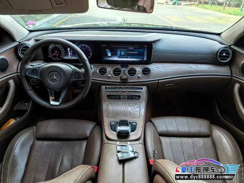 19年奔驰E轿车抵押车出售