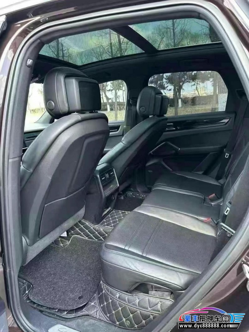 20年保时捷卡宴轿车抵押车出售